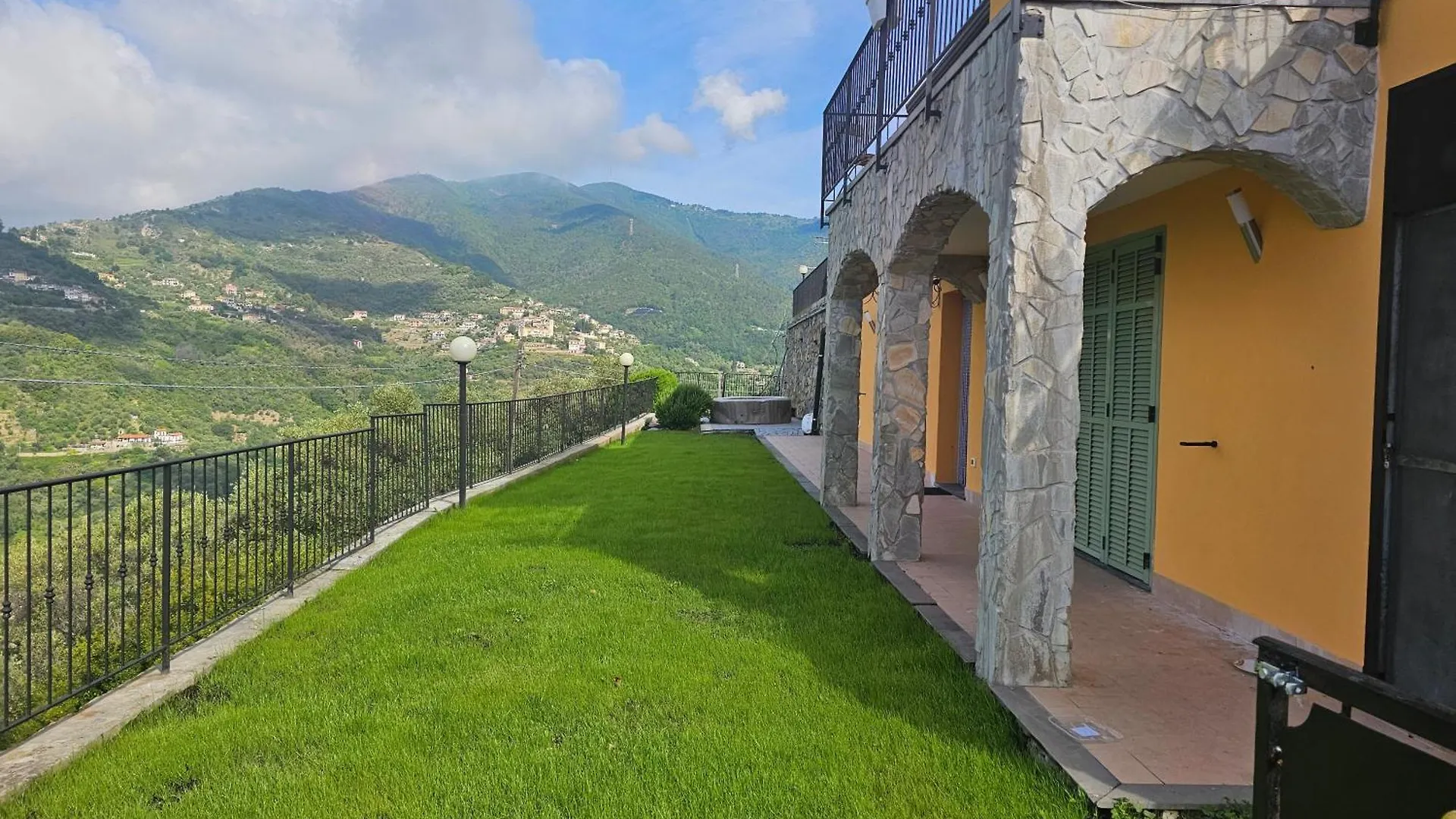 Sea View Of Sanremo Apartment Sant'Antonio  0*, Sant'Antonio (Liguria) Italy